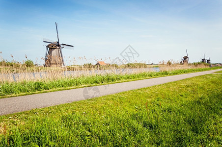磨坊河渠道荷兰Kinderdijk风车照片图片