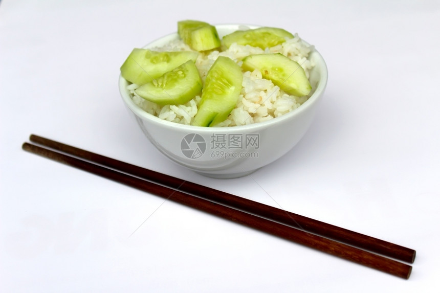 越南大米午餐挂煮熟的图片