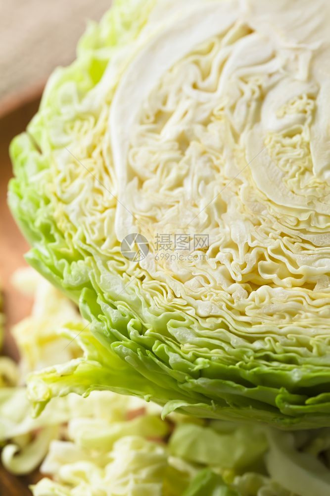 健康Raw白卷心菜的四分位架拍摄近身选择焦点聚在花心菜中的三分之一四卫叶子图片