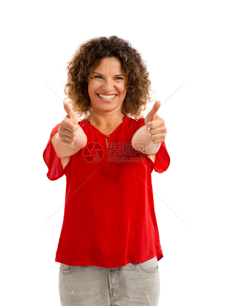 自信的女士华丽笑中年黑发美女肖像举起大拇指图片
