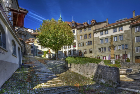 风景优美建筑的经过瑞士弗里堡老城的法院Chemin楼梯人类发展报告图片