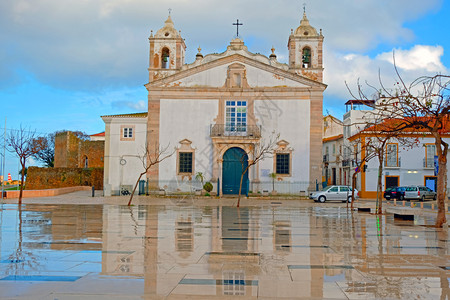 阿尔加夫葡萄牙拉各斯圣玛丽亚教堂夏天地标会图片