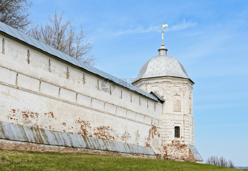 俄罗斯佩雷拉夫扎莱基戈里茨收容修道院蓝色的红金图片