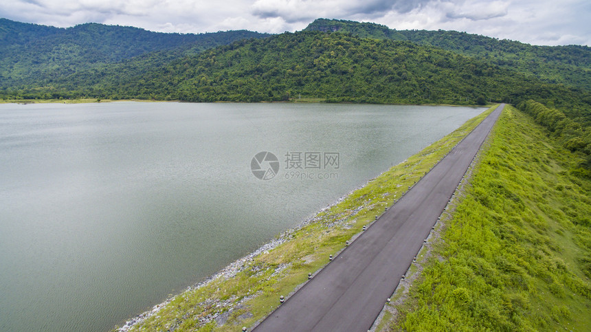 树丛林淮普鲁水库大坝nakornnayok泰国土地图片