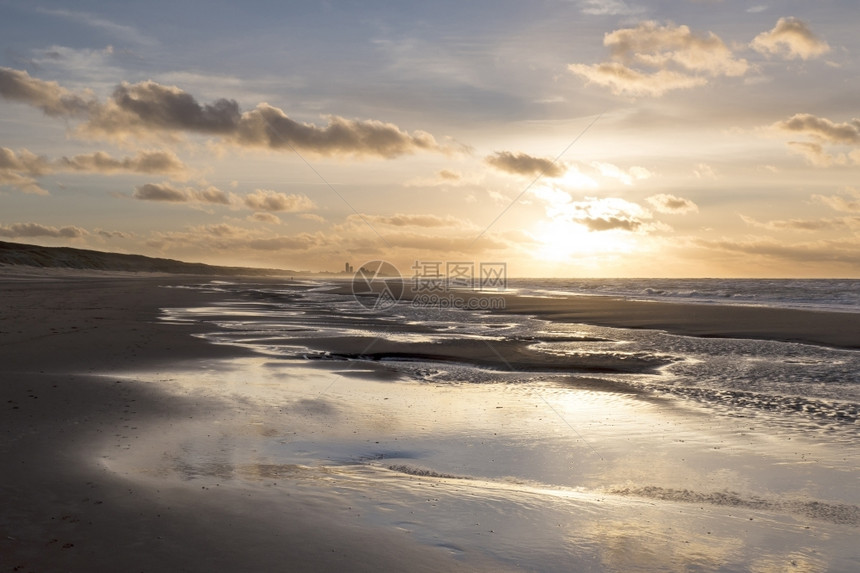 海滩日落地平线荷兰宽的图片