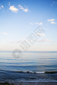 平流层景观蔚蓝的大海和美丽天空云彩蓝色的大海和美丽天空云彩夏背景图片