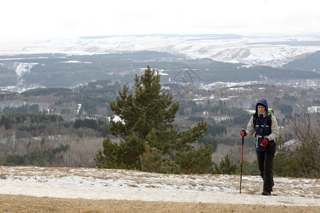 北高加索俄罗斯克萨山区女孩自由最佳爬坡道图片