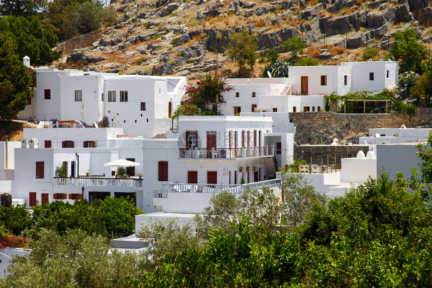 外部的白色希腊林多斯城美丽建筑结构夏天图片