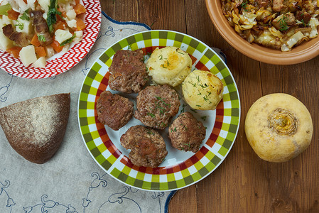 瑞典洋葱肉丸和土豆图片