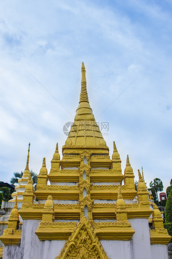 绿色该塔座落在泰国的一个地方时期尖图片