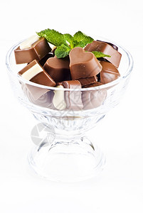 混合糖果玻璃碗各种巧克力和薄荷盒子图片