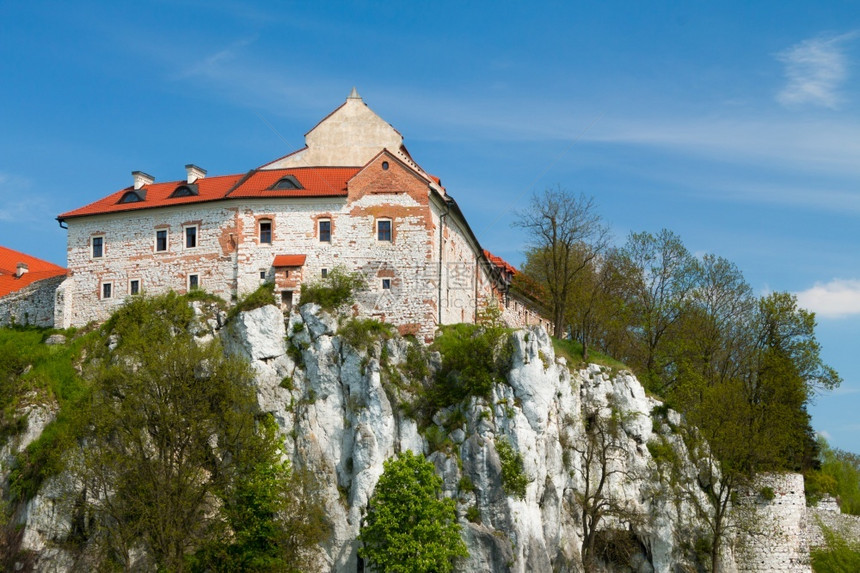 欧洲寺庙克拉科夫修道院附近的Tyniec波兰本尼迪克丁修道院阳光图片