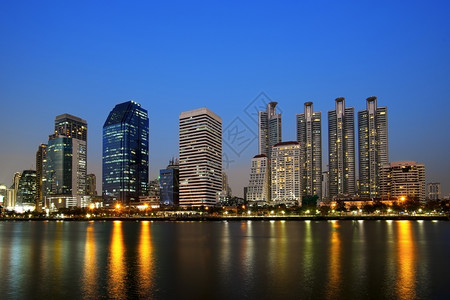 城市的建筑学Bangkok城市景色天空背美丽图片