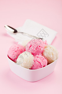 蛋糕新鲜草莓香冰淇淋照片玫瑰甜的图片