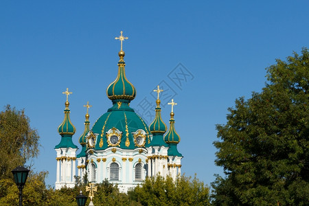 宗教的蓝色首都乌克兰基辅圣安德鲁斯克教堂图片