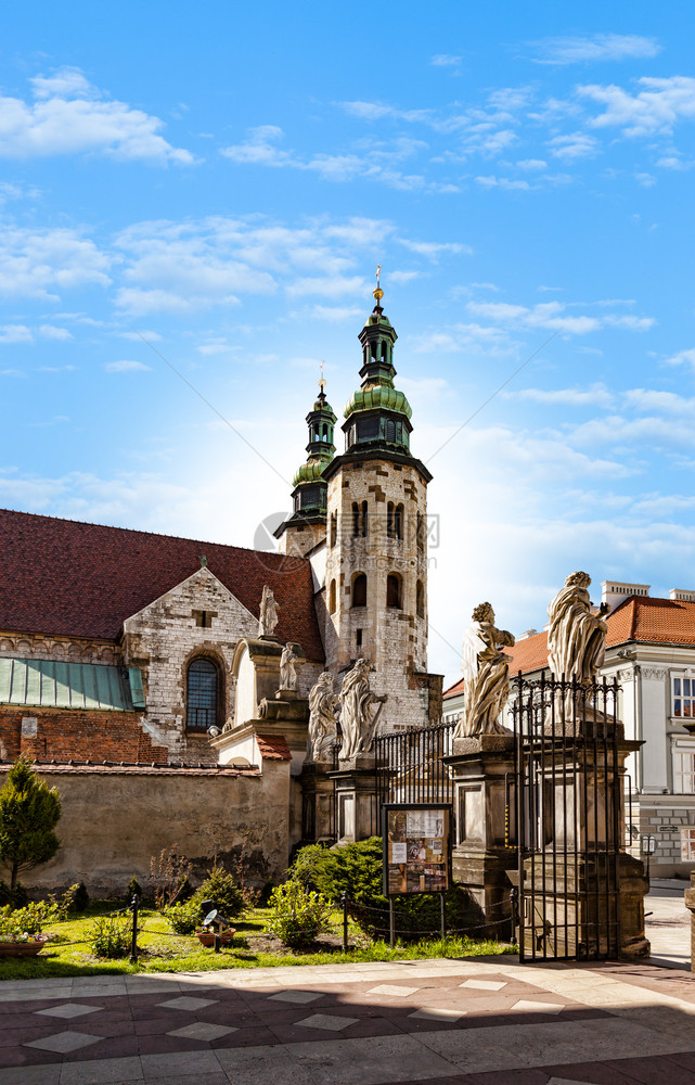 地标纪念碑2019年4月日波兰圣彼得教堂和PaulKrakow广场欧洲图片