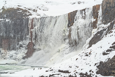 水级联雪Snaedufos瀑布冰岛Snaedufos瀑布图片