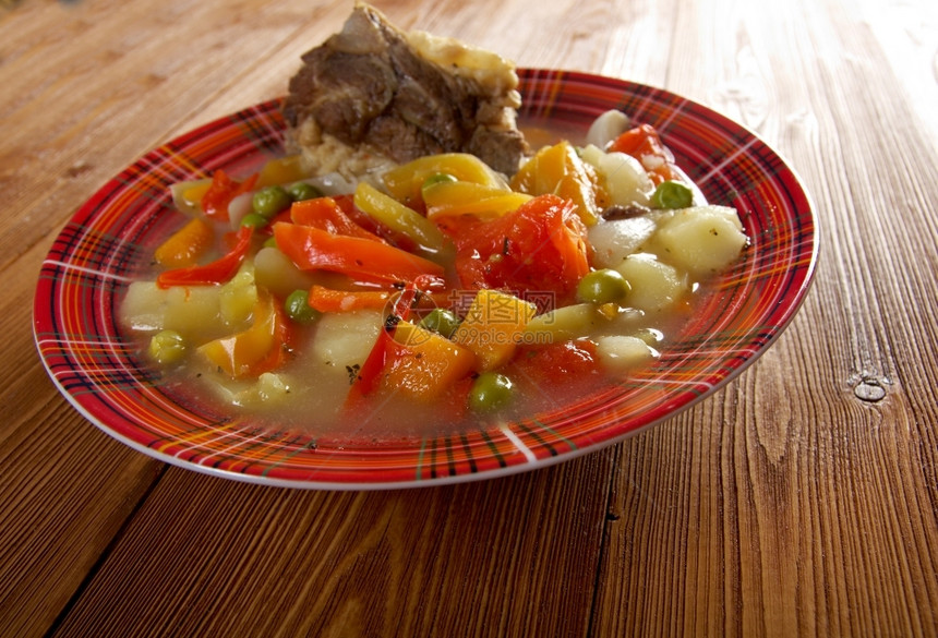 一顿饭保加利亚传统汤chorbashurpa汤自然拉格曼图片