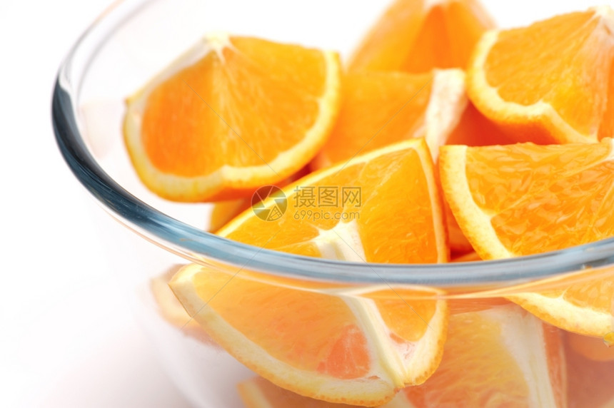 橙子在白色背景上切橙子果汁热带细分市场图片