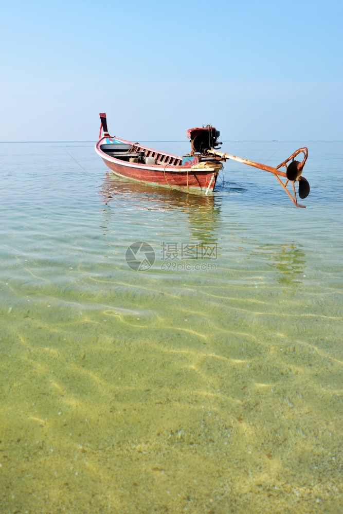 风景安达曼时间传统长尾船在海上的白天泰国图片