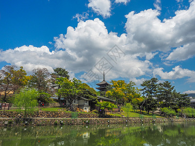 五层宝塔与日本奈拉Kofukukuji寺五所古塔的萨拉瓦庞德古老的图片