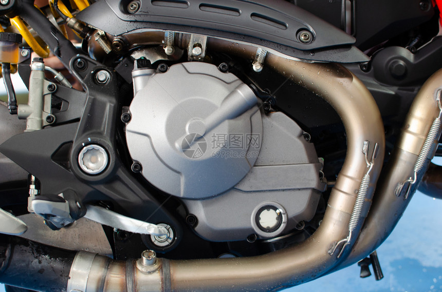 强大的现代摩托车发动机的详情自由铬合金图片