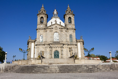 晴天颜色葡萄牙布拉加萨米罗Sameiro保护区旅游图片
