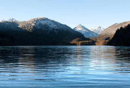 德国施旺高附近的温特阿尔普西湖水自然施万高图片