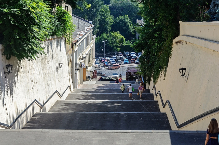 灯笼汽车乌克兰敖德萨热罗诺夫斯卡雅街开始处通往Tamozhennaya广场的下层楼梯欧洲图片