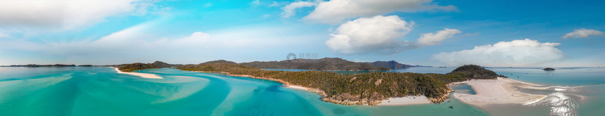 阳光澳大利亚白海港滩全景航空观测海岸线和美丽的滩风景水高架图片