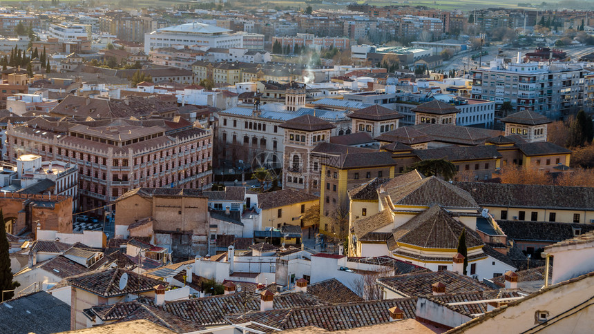 历史的城市旅行西班牙南部安达卢西亚市日落时的格拉纳达市风景图片