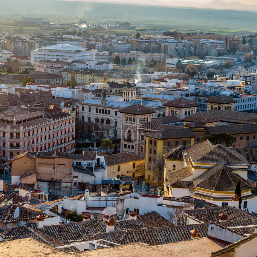 历史西班牙南部安达卢西亚市日落时的格拉纳达市风景城图片
