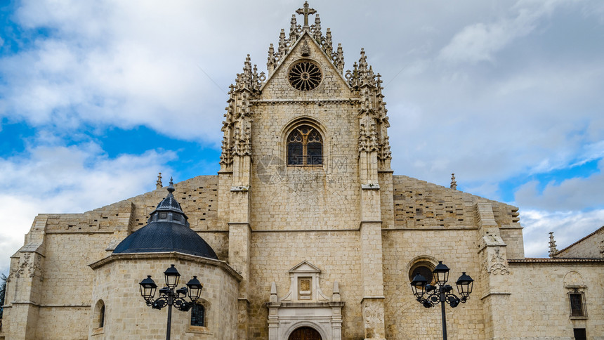 历史镇结石西班牙帕伦亚卡斯蒂利和里昂哥特大教堂图片