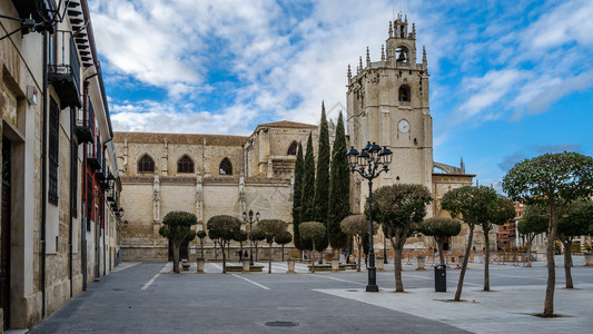 西班牙帕伦亚卡斯蒂利和里昂哥特大教堂建筑学老的纪念碑图片