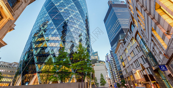 劳埃德宽的伦敦金融城现代和古老建筑伦敦金融城现代和古老建筑城市景观背景