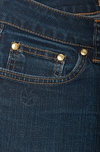 现代的衣服蓝色牛仔裤前口袋在白色背景上被孤立洗过图片