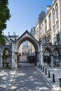 伦敦皇家法院大门伦敦皇家法院大门中央路景观图片