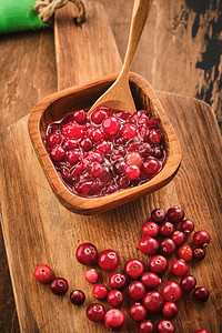 木本底的碗里藏着果酱健康自制红色的图片