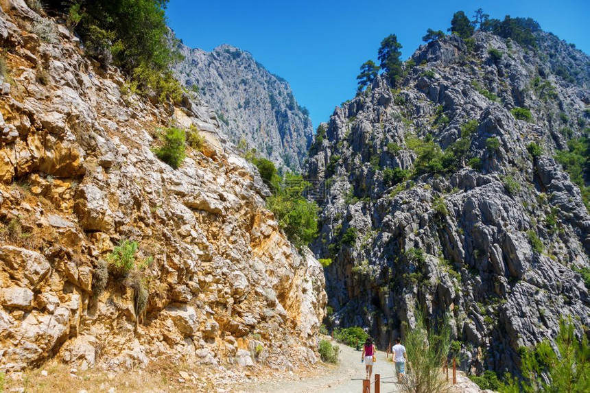 休息戈努克山附近上叶柳峡谷的景象河旅游图片