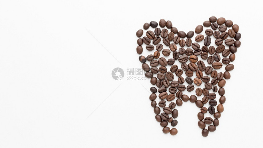 咖啡豆组成牙齿形状图片