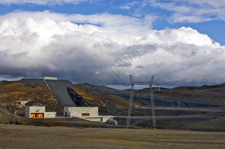 冰岛一个水电发厂的压和量以及力供应可持续的荒芜高图片