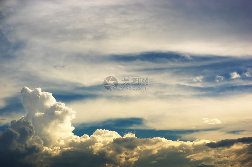 景观水平高海拔云度背景hd水平高海拔云度背景hd金的航班图片