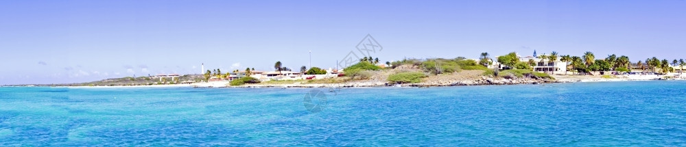 绿松石加勒比阿鲁巴岛的全景加勒比海晴天图片