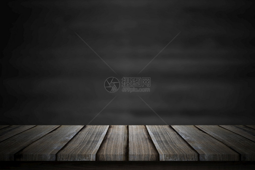 控制板质地剪辑模糊黑板背景上的空木桌顶部图片