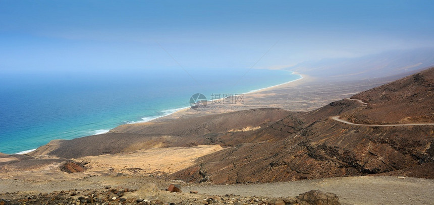 金丝雀夏天西班牙Fuerteventura岛美丽的长宽科菲特海滩的空中景象洋图片