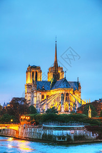 天空巴黎大堂圣母院晚上夜图片