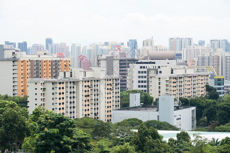 住建局新加坡城市大楼建筑在公园的云丛中天空清晴建筑学办公室现代的背景