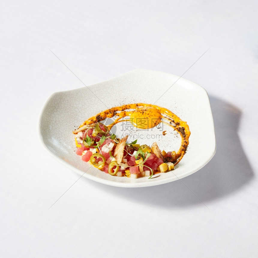 用餐昂贵的盘上美味的食物精餐盘子有创意的餐厅大概念奢华图片
