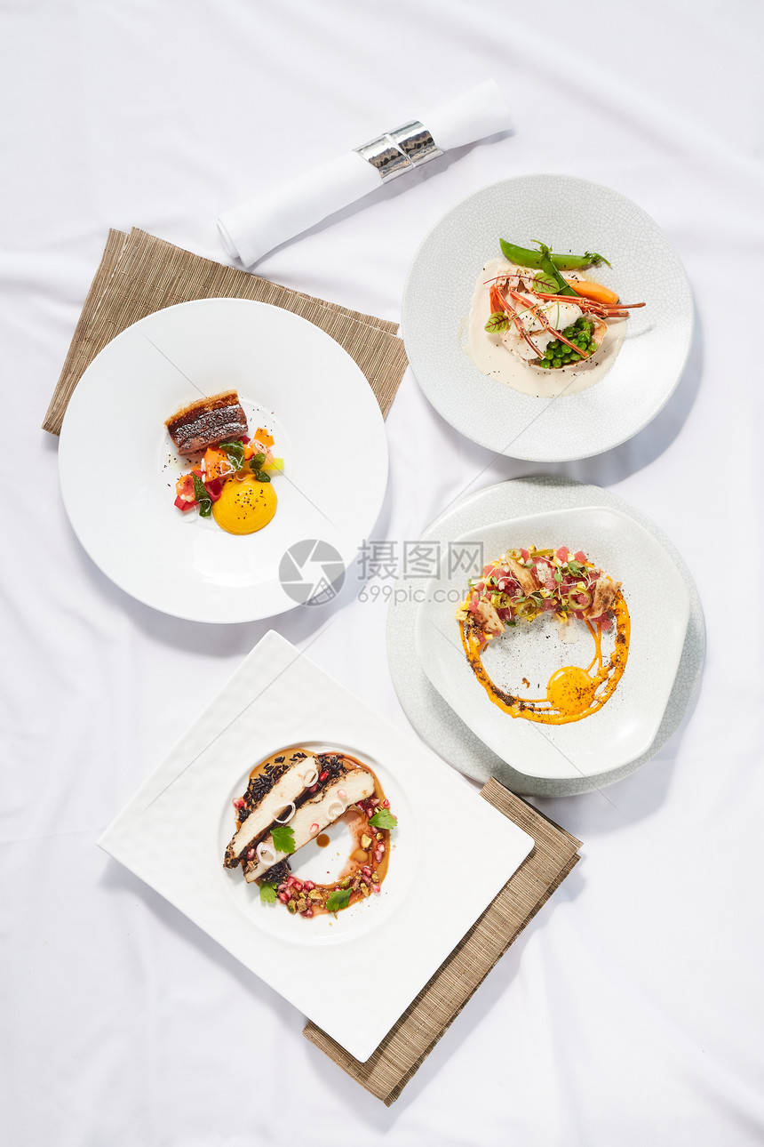 菜单餐盘上美味的食物精餐盘子有创意的餐厅大概念蔬菜用图片
