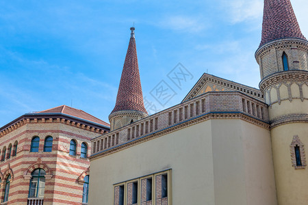 著名的布达佩斯大中央犹太教堂外观历史旅行图片